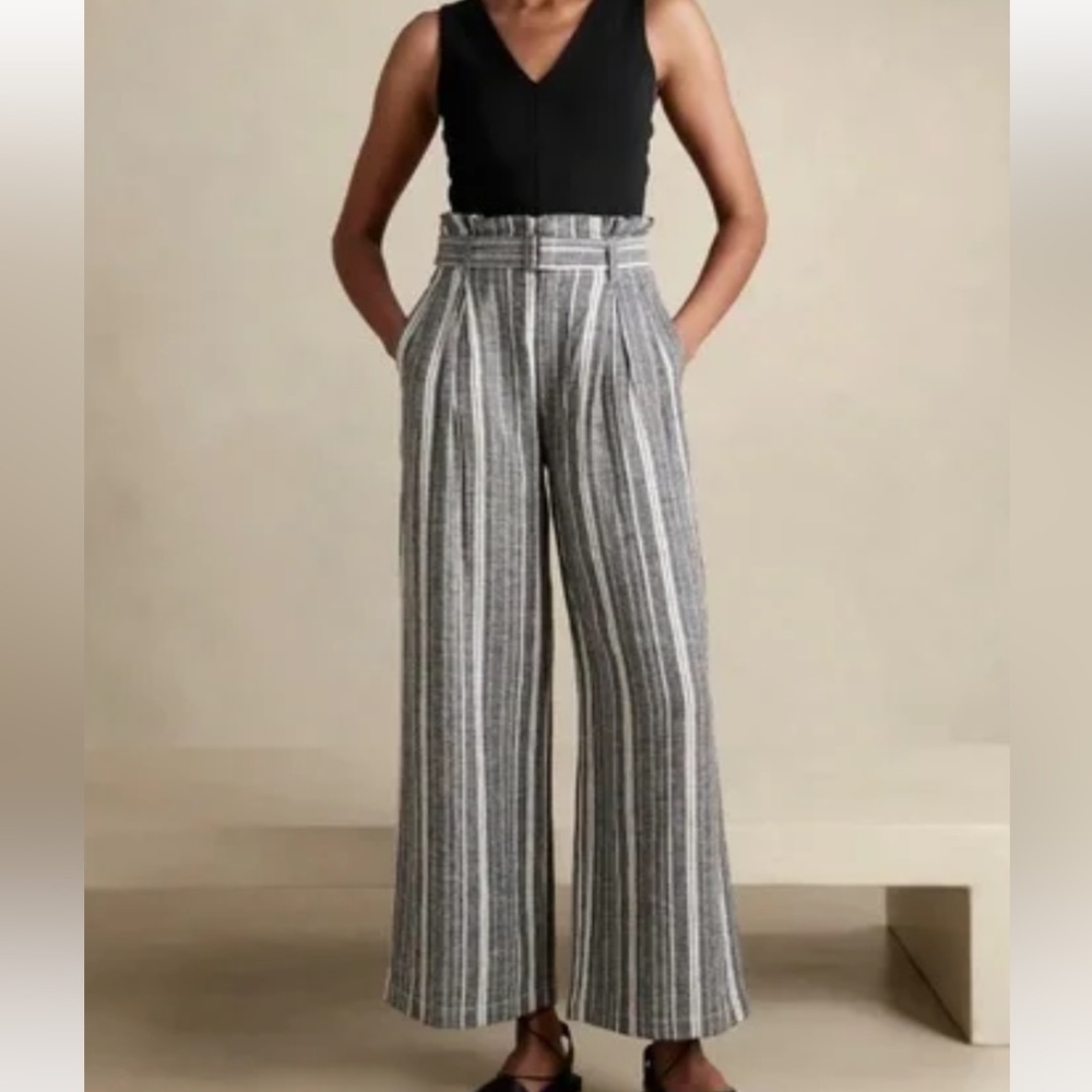 NWT Banana Republic linen paper bag pants